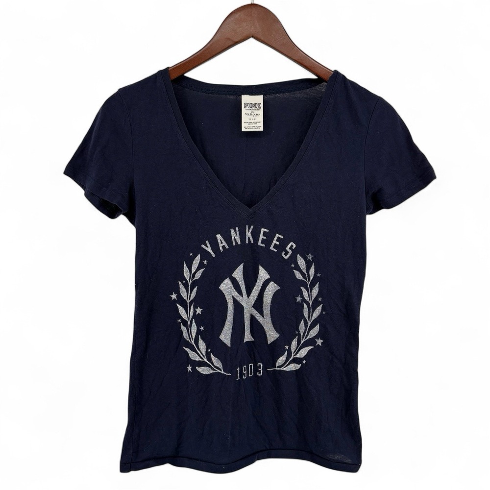 VS PINK NY Yankees T-Shirt Women's S MLB V-Neck‎ Blue Y2K Blokette Shimmer